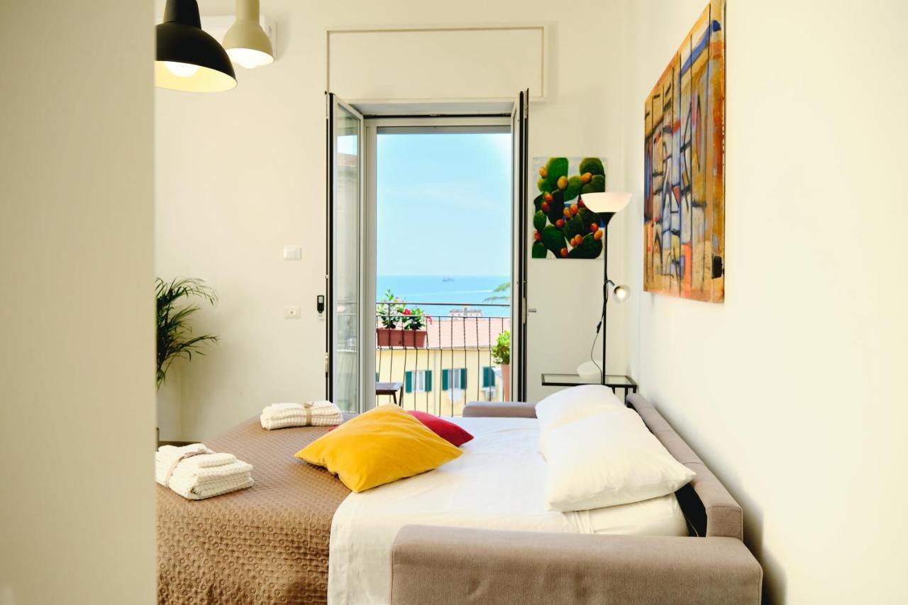 Riflessi Damare Room & Apartment Salerno Buitenkant foto